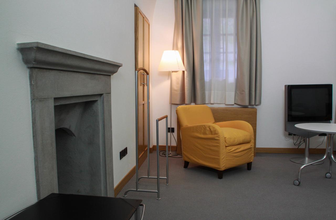 Hotel Cavour Et Des Officiers Bard Zewnętrze zdjęcie