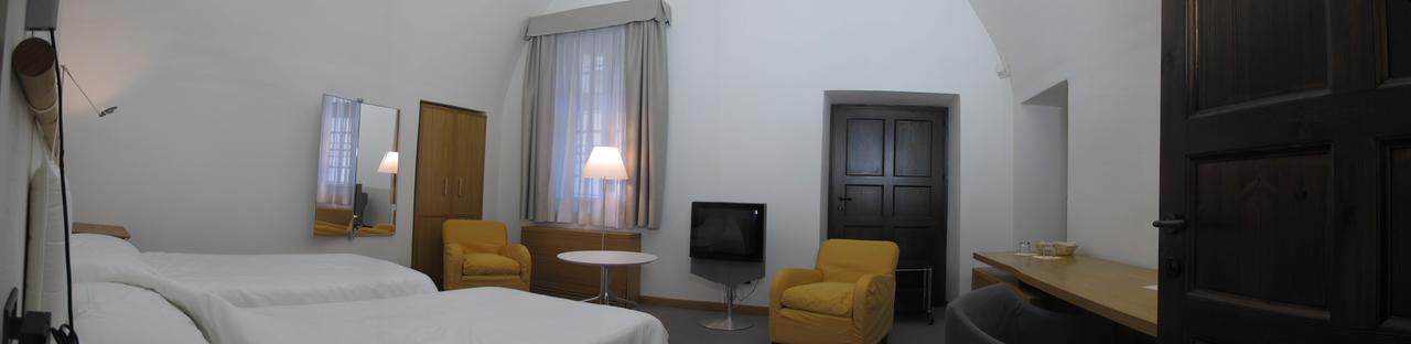 Hotel Cavour Et Des Officiers Bard Zewnętrze zdjęcie